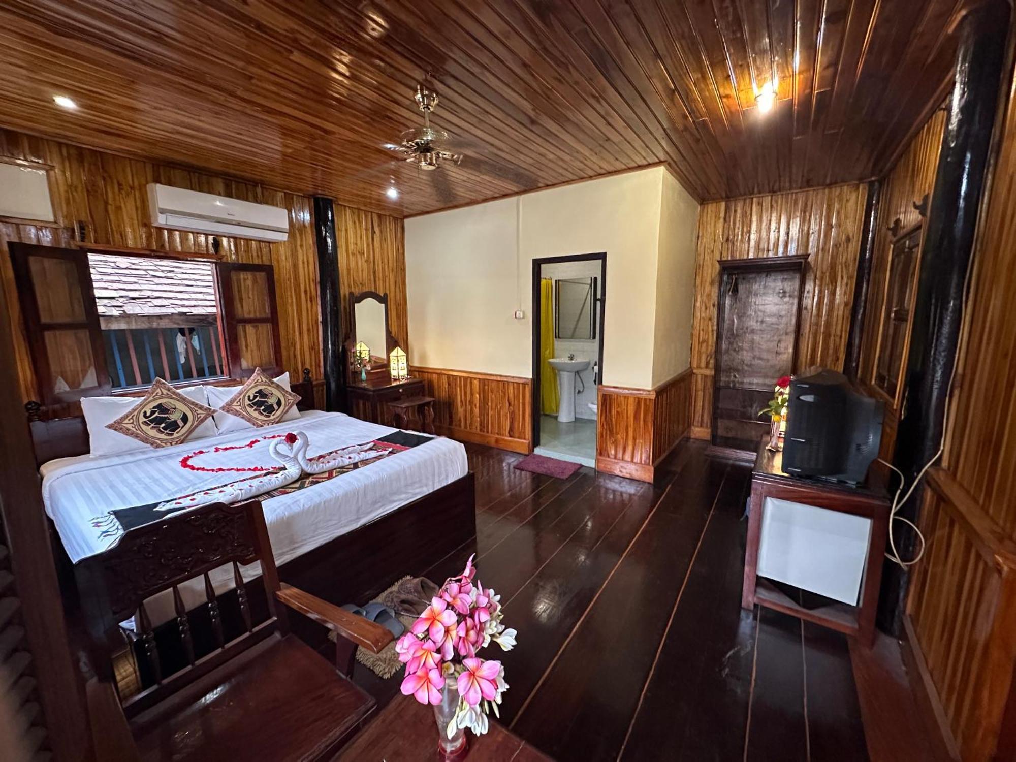 Villa Alounsavath Mekong Riverside Luang Prabang Exterior photo