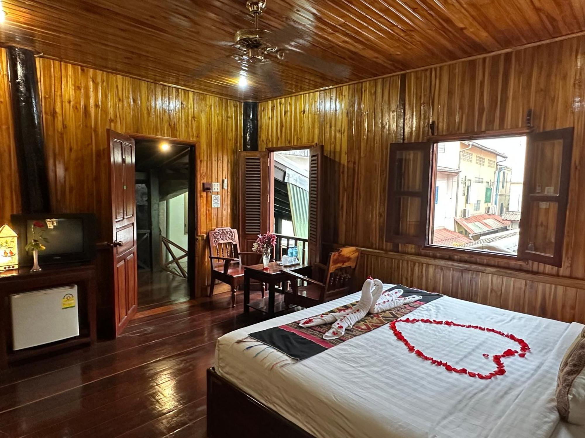 Villa Alounsavath Mekong Riverside Luang Prabang Exterior photo